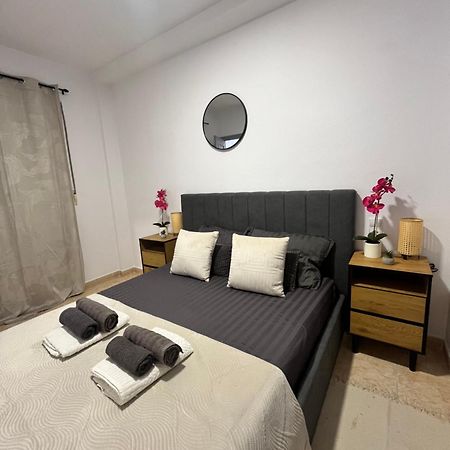 Magdalena Apartament Torrevieja Bagian luar foto