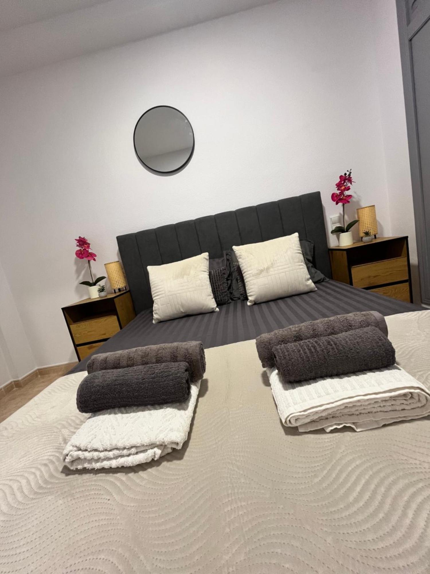Magdalena Apartament Torrevieja Bagian luar foto