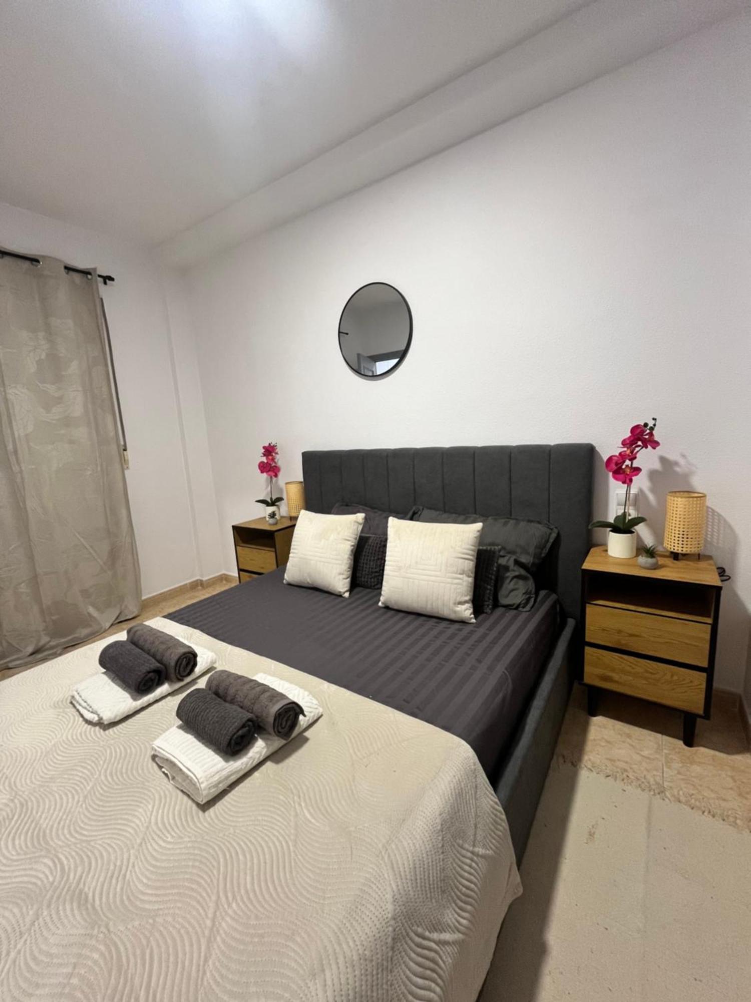 Magdalena Apartament Torrevieja Bagian luar foto